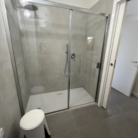 Apartment Due Cuori E Mansarda Monza